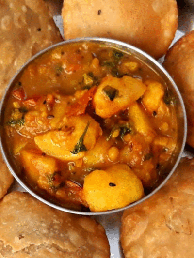 Sattu Kachori + Allu Sabzi